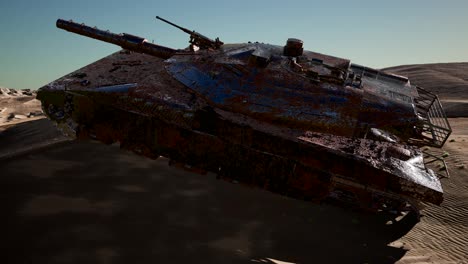 Viejo-Tanque-Oxidado-En-El-Desierto